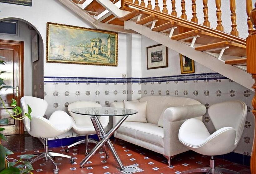 ペンション Hostal Sol Y Mar