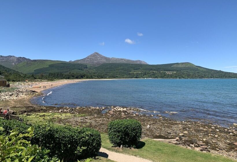 פנסיון Hunters Guest House