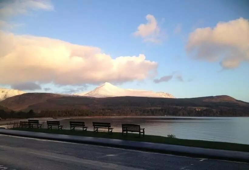 Majatalo Hunters Guest House