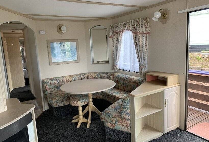 פנסיון Hunters Guest House