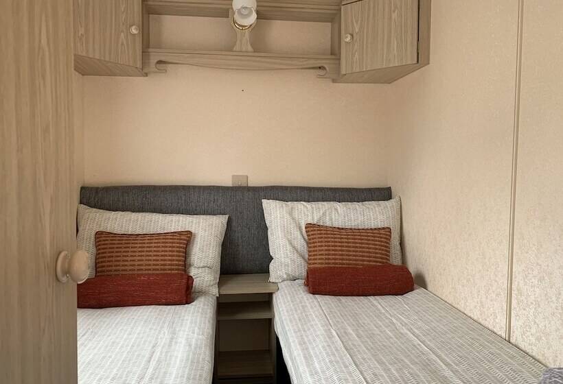 פנסיון Hunters Guest House