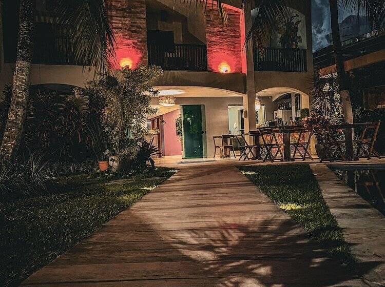 پانسیون Pousada Unaí