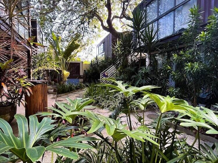 پانسیون Pousada Unaí