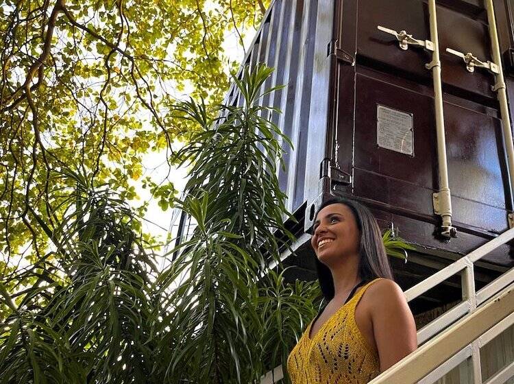 پانسیون Pousada Unaí