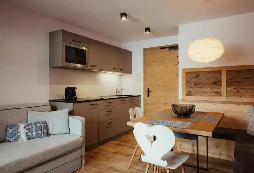 Villa Flora Mountain Lodges