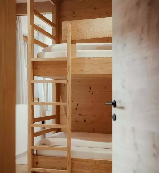 Villa Flora Mountain Lodges