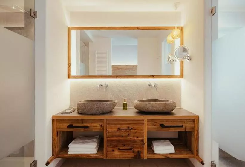 Villa Flora Mountain Lodges