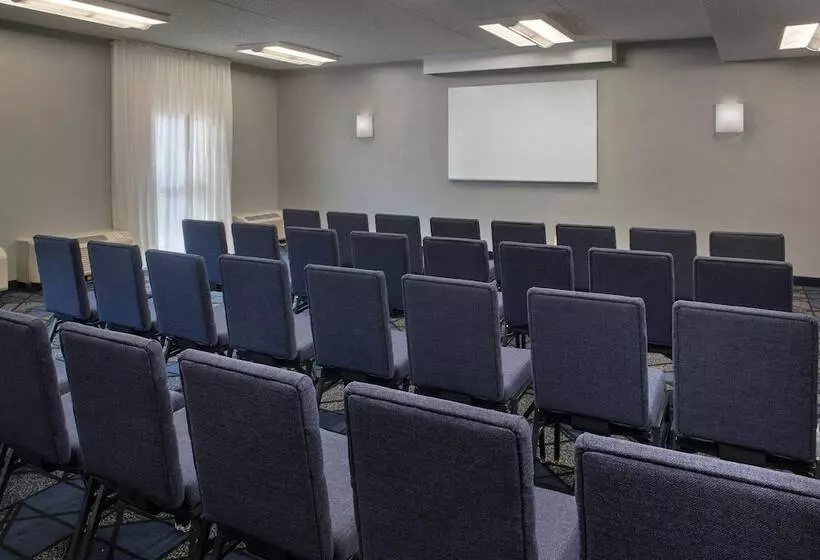 Отель Courtyard By Marriott Baltimore Hunt Valley