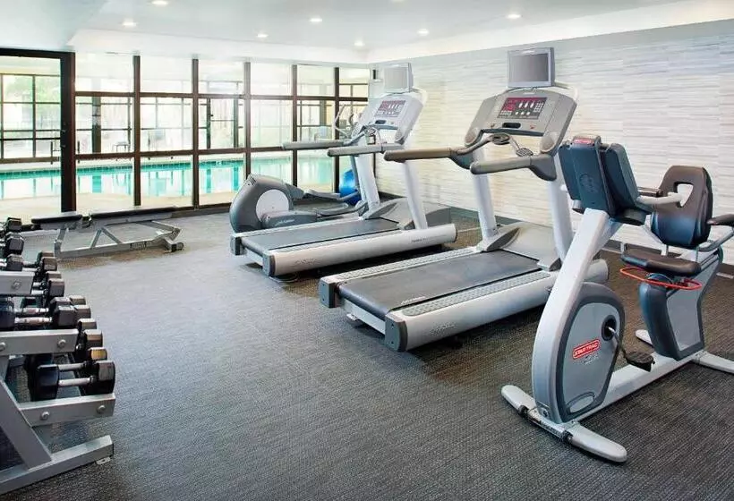 Отель Courtyard By Marriott Ann Arbor