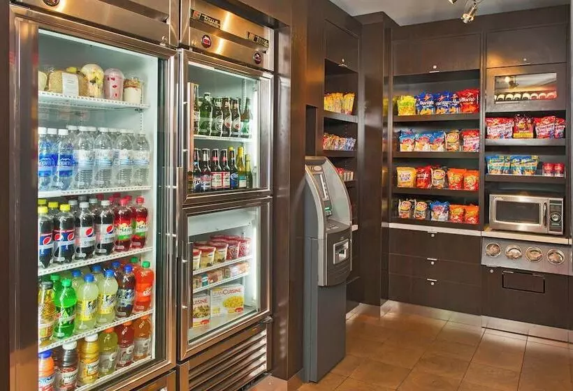 هتل Courtyard Arlington Crystal City/reagan National Airport