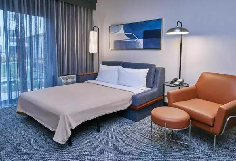 호텔 Courtyard By Marriott Detroit Livonia