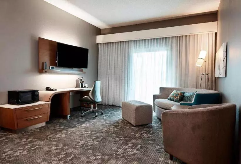 فندق Courtyard Cincinnati Airport South/florence