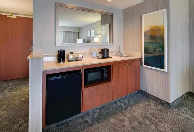 호텔 Courtyard Cleveland Beachwood