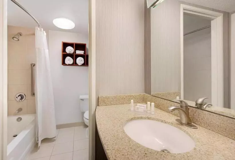 호텔 Courtyard Cleveland Beachwood