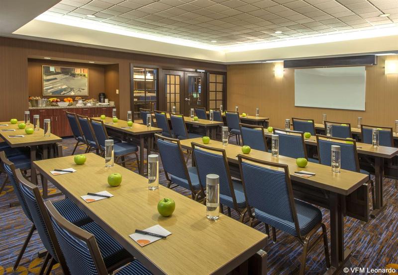 فندق Courtyard Grand Rapids Airport