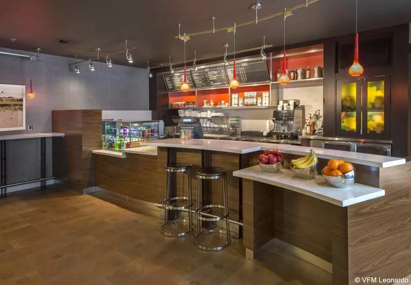 Отель Courtyard Grand Rapids Airport