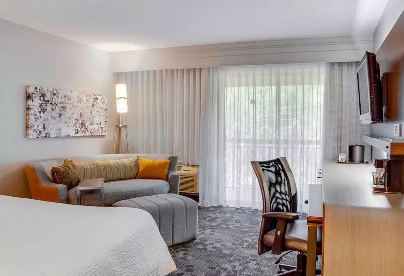 Отель Courtyard By Marriott Ocala