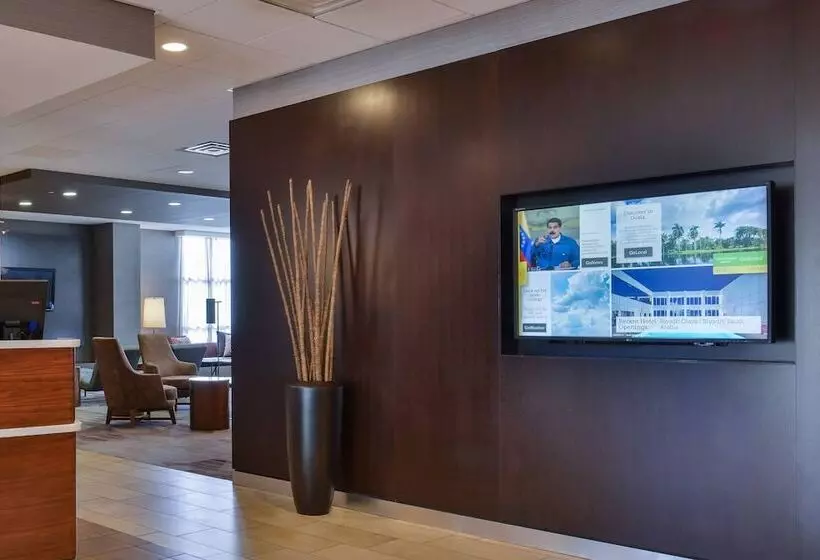 Отель Courtyard By Marriott Ocala