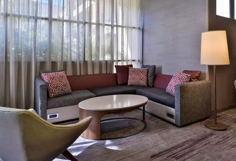 Отель Courtyard By Marriott Ocala