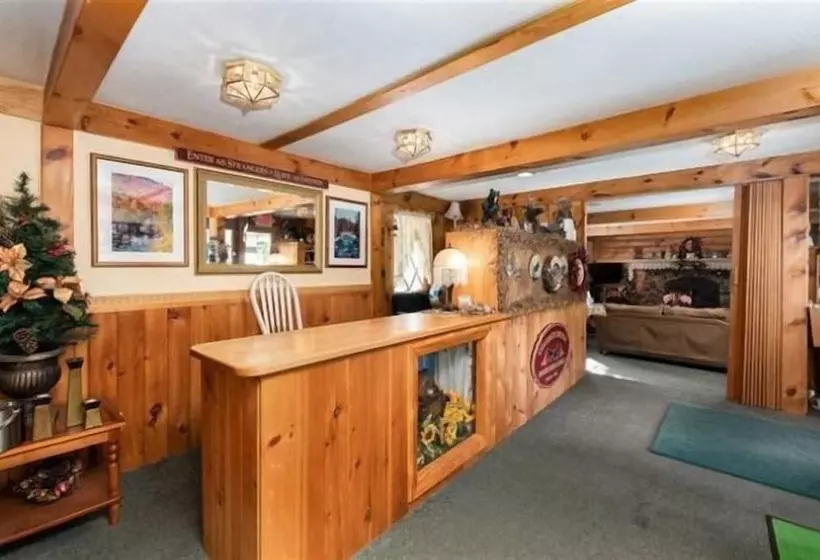 호텔 Covered Bridge Riverview Lodge