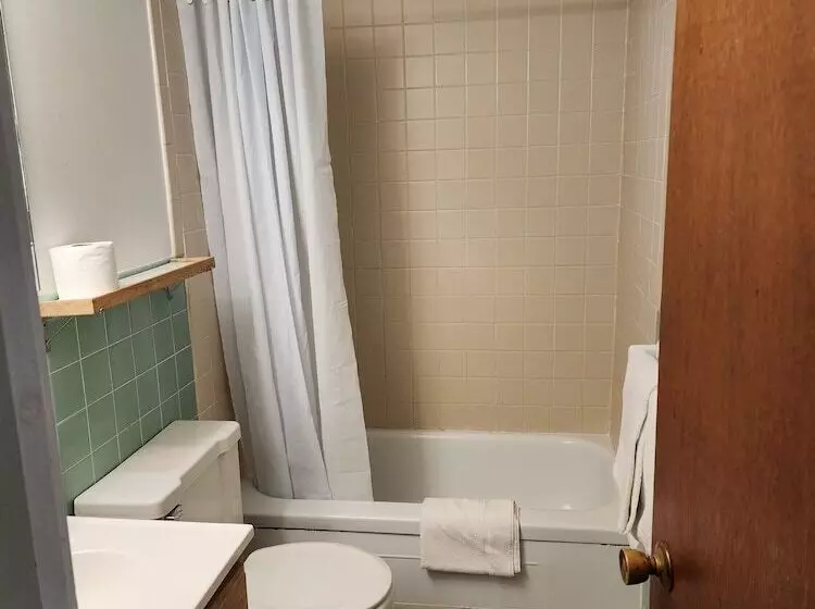 호텔 Covered Bridge Riverview Lodge