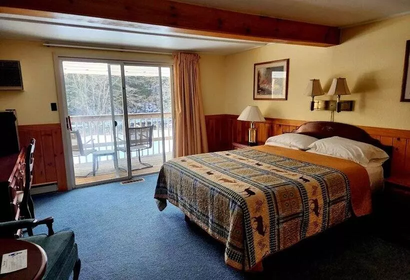 호텔 Covered Bridge Riverview Lodge