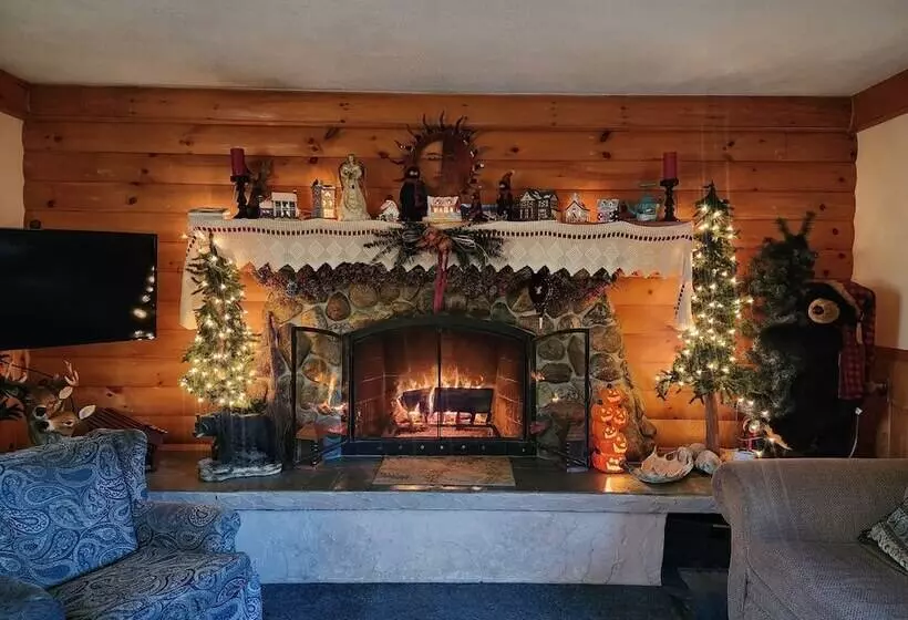 호텔 Covered Bridge Riverview Lodge