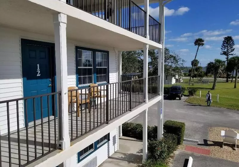 호텔 Davis House Inn