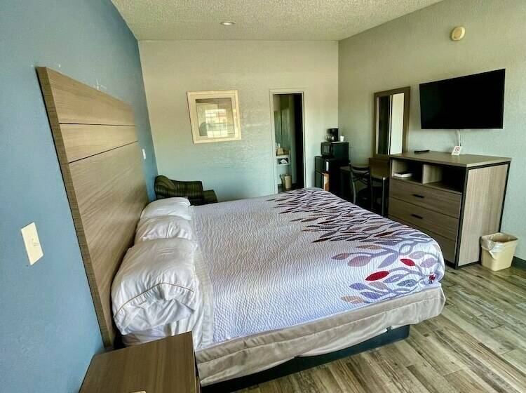 Otel Delux Inn Cleburne