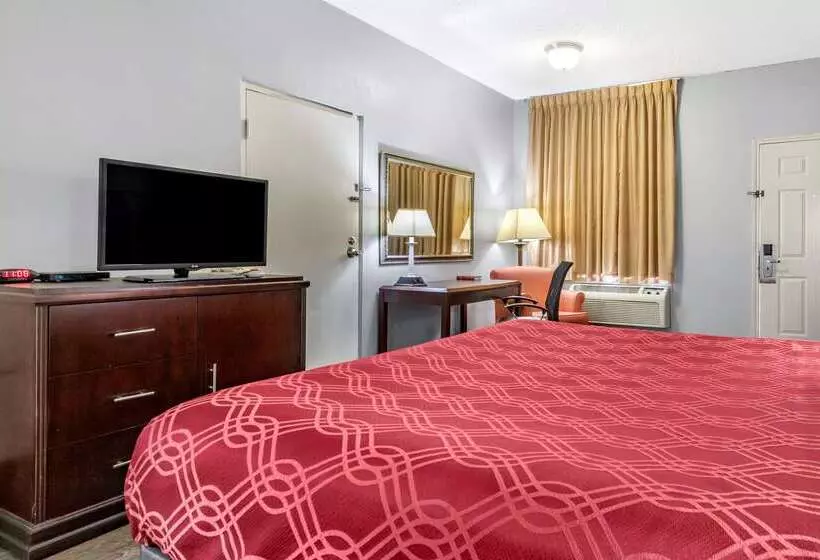 Otel Econolodge Junction