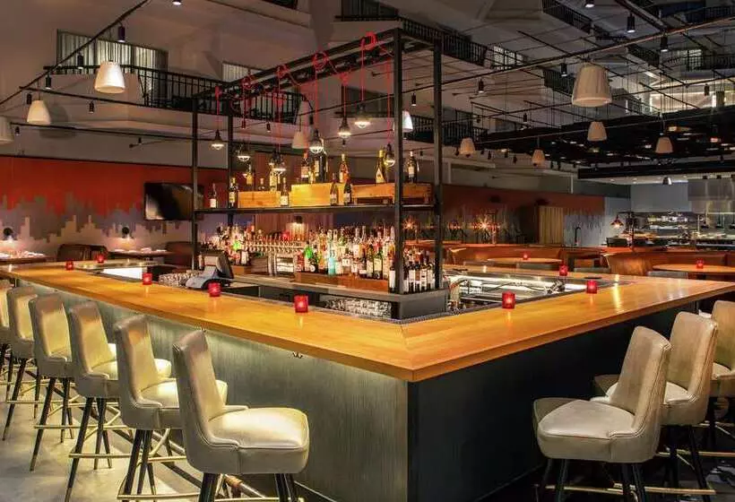 ホテル Hilton Boston/ Woburn