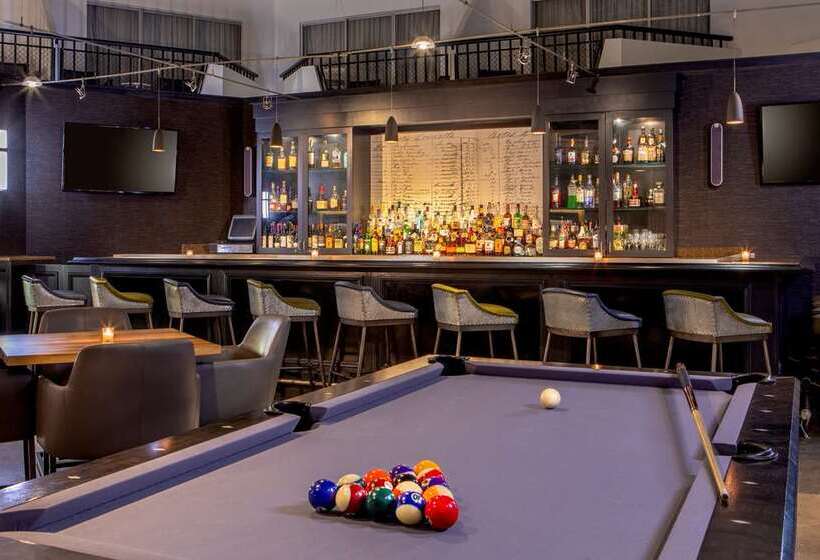 בית מלון כפרי Hilton Boston/ Woburn