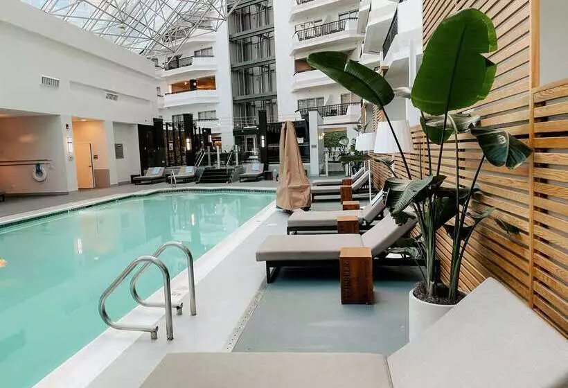 ホテル Hilton Boston/ Woburn