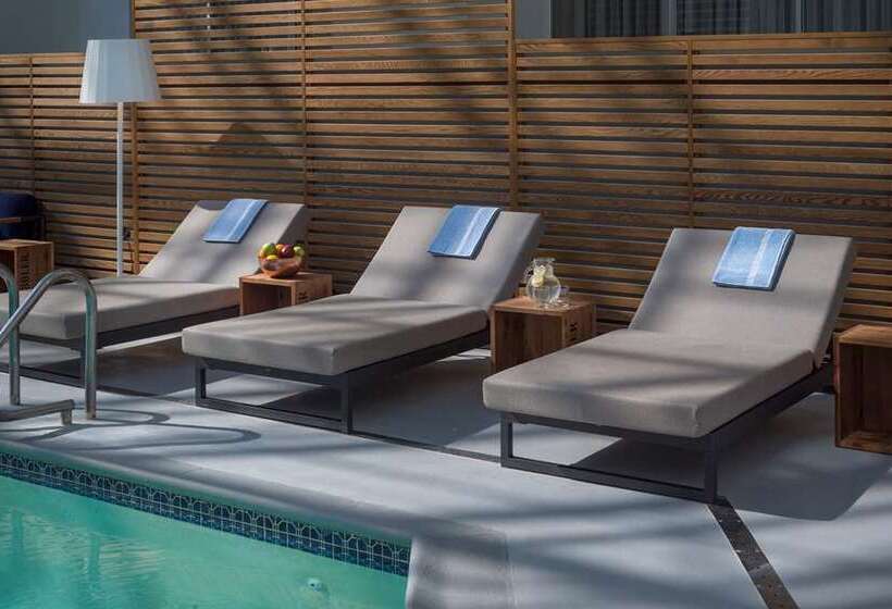 בית מלון כפרי Hilton Boston/ Woburn