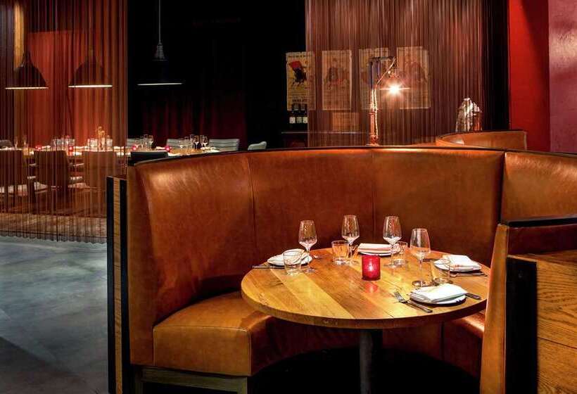 בית מלון כפרי Hilton Boston/ Woburn