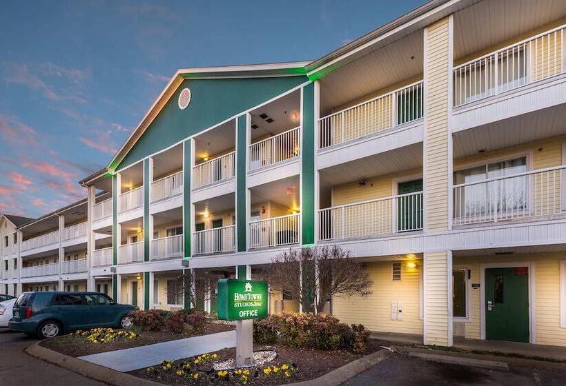 ホテル Hometowne Studios Nashville  Airport/ Briley Pkwy