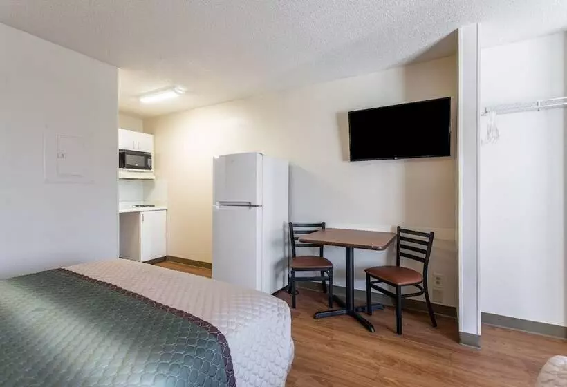 酒店 Hometowne Studios Nashville Airport/ Briley Pkwy