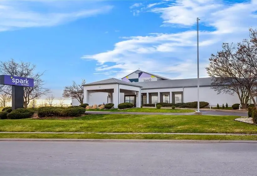 ホテル Iowa Inn Bettendorf Quad Cities
