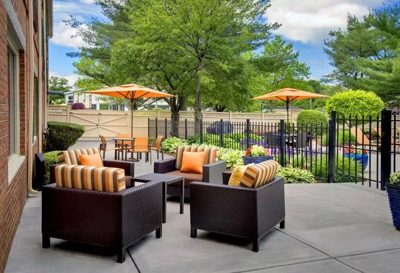 ホテル Sonesta Select Boston Woburn Burlington