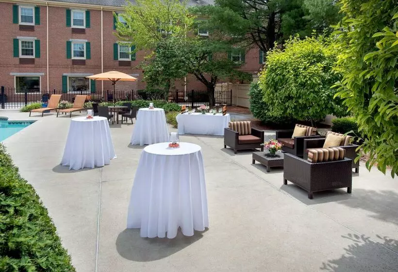 ホテル Sonesta Select Boston Woburn Burlington