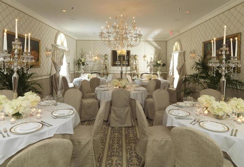 בית מלון כפרי The Chesterfield Palm Beach