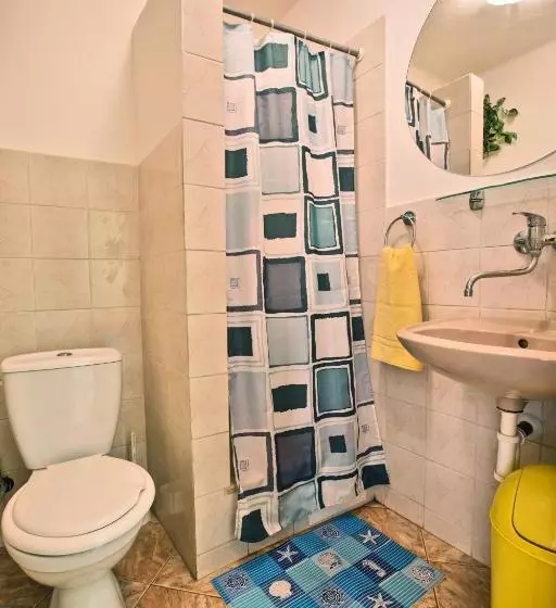 هاستل šd Němcovej 1