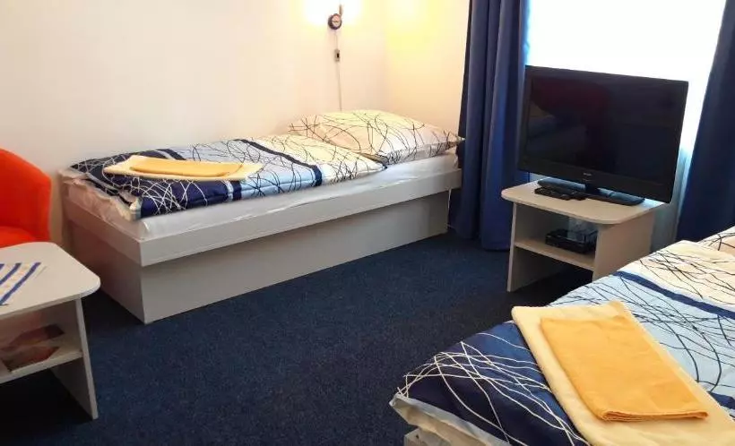 هاستل šd Němcovej 1