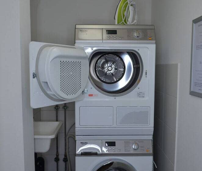 Easyhotel Zürich West