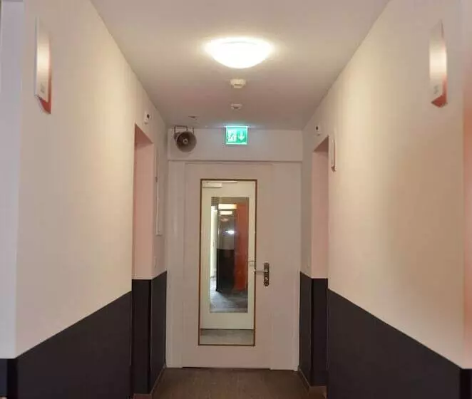 Easyhotel Zürich West