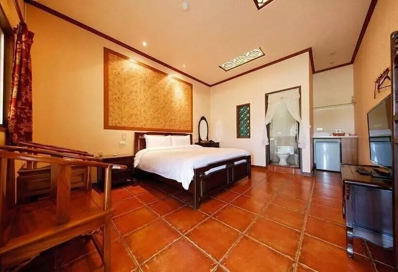 مسافرخانه Tourist Home B&b