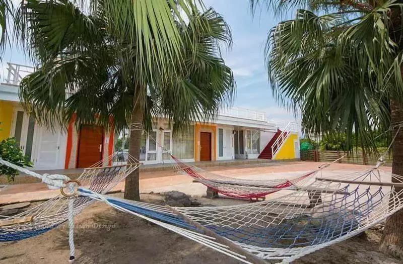 مسافرخانه Tourist Home B&b