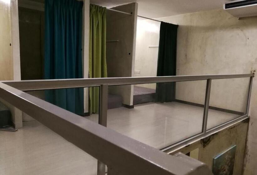 בית מלון כפרי Beds In Garden Hostel Sdn Bhd