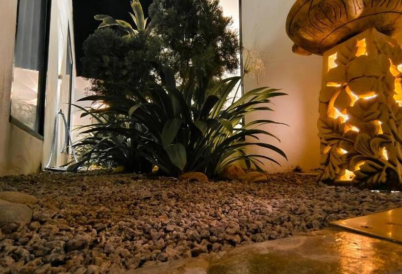 בית מלון כפרי Beds In Garden Hostel Sdn Bhd