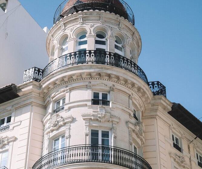 هتل Casa Alberola Alicante, Curio Collection by Hilton